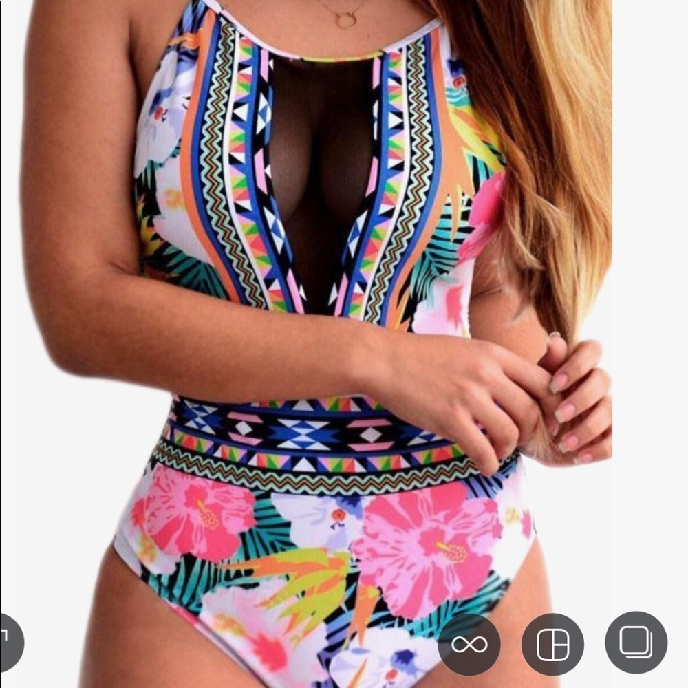 Ipanema Beach Bum Bikini (NWT) Size: Large
